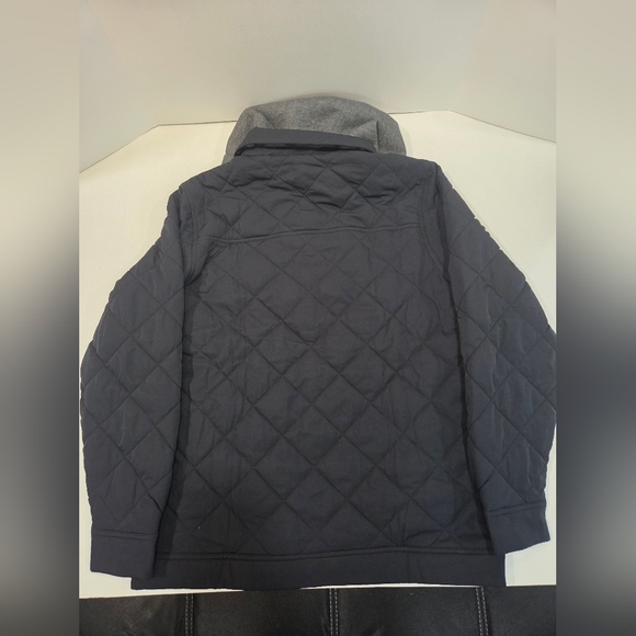 Travis Mathew Black Quilted Jacket with Gray Hood - Picture 2 of 4